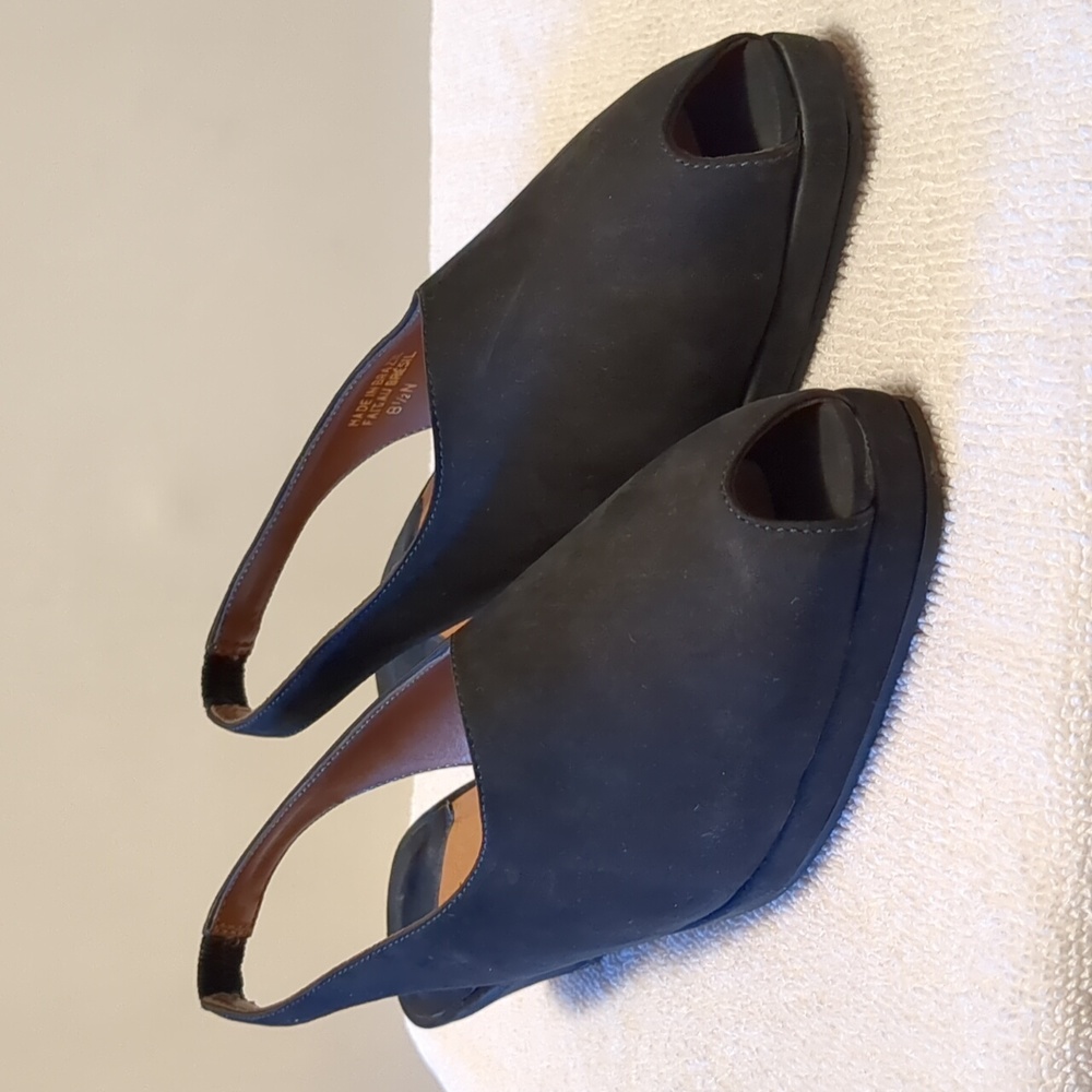 Liz Claiborne Suede Slingback Heels